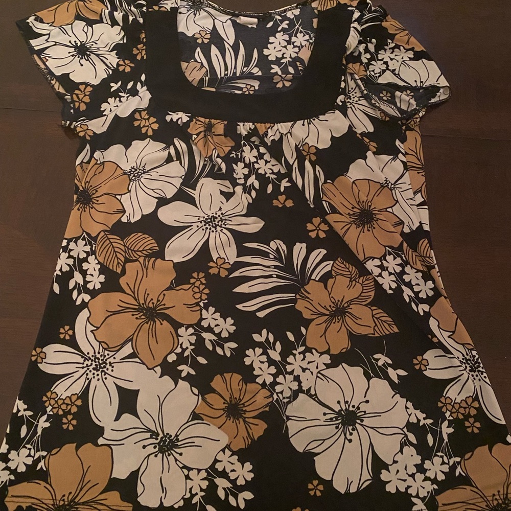 Ladies Short Sleeve Blouse